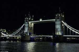 LIGHTS OUT FOR #EARTHHOUR – EMMA FERNÁNDEZ & WWF